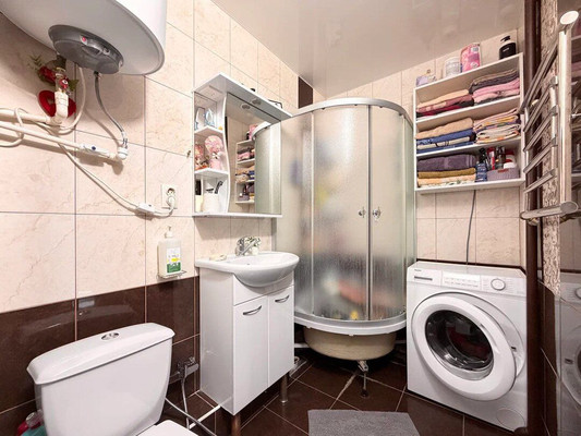 Продам однокомнатную (1-комн.) квартиру, Лермонтова ул, 16, Симферополь г