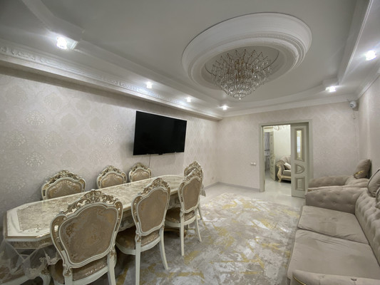 Продам трехкомнатную (3-комн.) квартиру, Шарданова ул, 50к3, Нальчик г