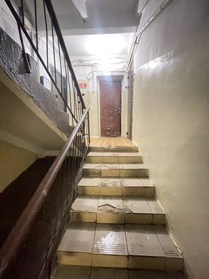 Продам однокомнатную (1-комн.) квартиру, Связи ул, 3, Великий Новгород г