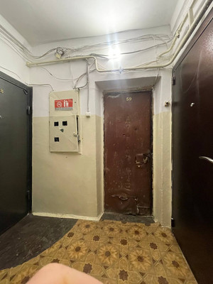 Продам однокомнатную (1-комн.) квартиру, Связи ул, 3, Великий Новгород г