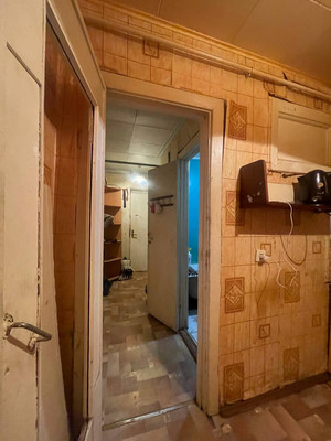 Продам однокомнатную (1-комн.) квартиру, Связи ул, 3, Великий Новгород г