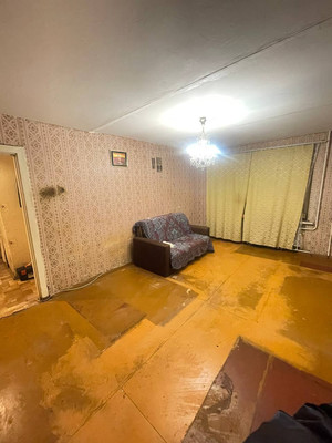 Продам однокомнатную (1-комн.) квартиру, Связи ул, 3, Великий Новгород г