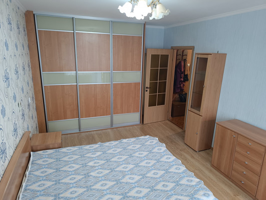 Продам двухкомнатную (2-комн.) квартиру, Южная ул, 6, Новороссийск г