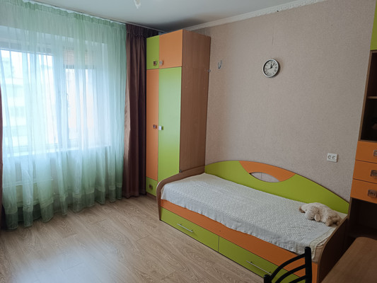 Продам двухкомнатную (2-комн.) квартиру, Южная ул, 6, Новороссийск г