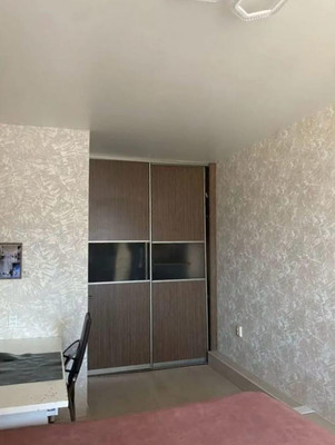 Продам трехкомнатную (3-комн.) квартиру, Дзержинского пр-кт, 232, Новороссийск г