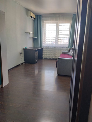 Продам трехкомнатную (3-комн.) квартиру, Дзержинского пр-кт, 232, Новороссийск г