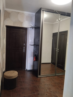 Продам трехкомнатную (3-комн.) квартиру, Дзержинского пр-кт, 232, Новороссийск г