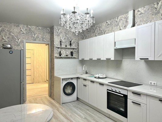 Продам трехкомнатную (3-комн.) квартиру, Пионерская ул, 18, Новороссийск г