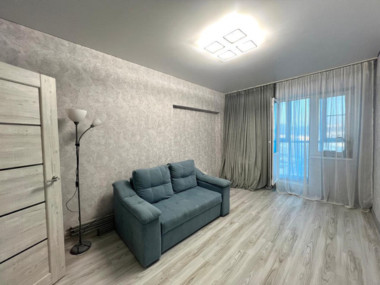 Продам трехкомнатную (3-комн.) квартиру, Пионерская ул, 18, Новороссийск г