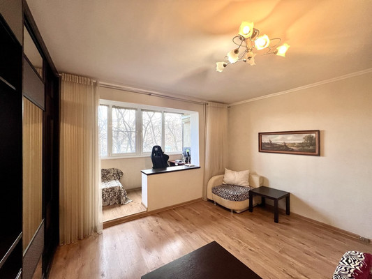 Продам однокомнатную (1-комн.) квартиру, Пионерская ул, 37, Новороссийск г