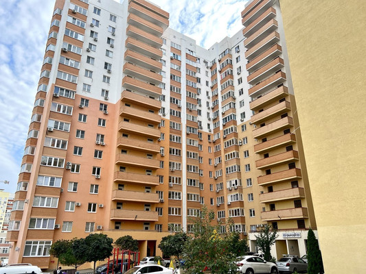 Продам однокомнатную (1-комн.) квартиру, Мурата Ахеджака ул, 6, Новороссийск г