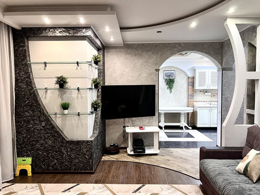 Продам двухкомнатную (2-комн.) квартиру, Дзержинского пр-кт, 228, Новороссийск г