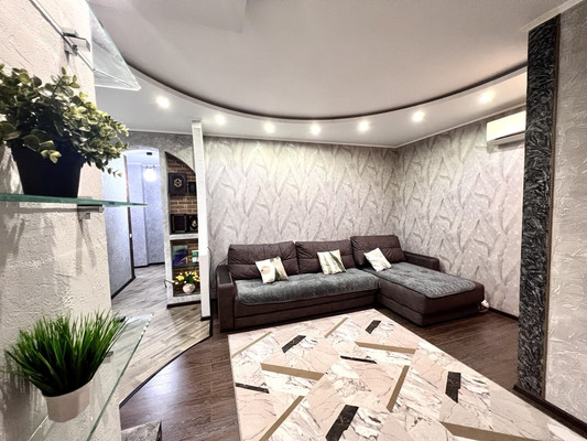 Продам двухкомнатную (2-комн.) квартиру, Дзержинского пр-кт, 228, Новороссийск г