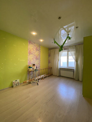 Продам трехкомнатную (3-комн.) квартиру, 44А, Тельмана п