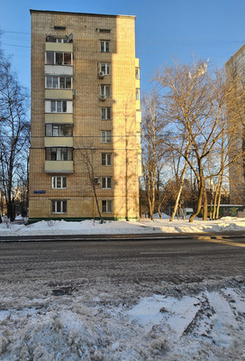 Продам трехкомнатную (3-комн.) квартиру, Валдайский проезд, 11, Москва г