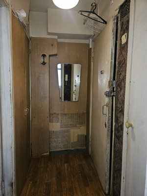 Продам трехкомнатную (3-комн.) квартиру, Валдайский проезд, 11, Москва г