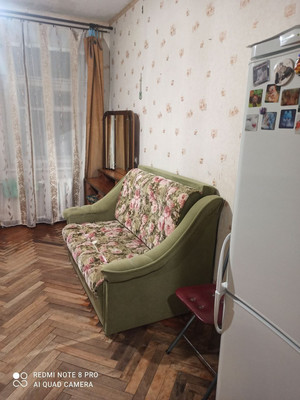 Продам трехкомнатную (3-комн.) квартиру, Лабутина ул, 16Б, Санкт-Петербург г