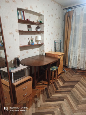 Продам трехкомнатную (3-комн.) квартиру, Лабутина ул, 16Б, Санкт-Петербург г