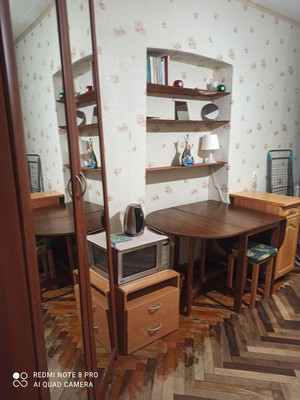 Продам трехкомнатную (3-комн.) квартиру, Лабутина ул, 16Б, Санкт-Петербург г