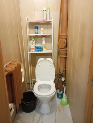 Продам трехкомнатную (3-комн.) квартиру, Лабутина ул, 16Б, Санкт-Петербург г