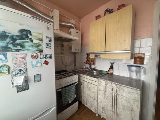 Продам двухкомнатную (2-комн.) квартиру, 8-е Марта ул, 20, Ишим г