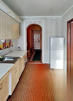 Продам двухкомнатную (2-комн.) квартиру, Просвещения ул, 4, Ишим г