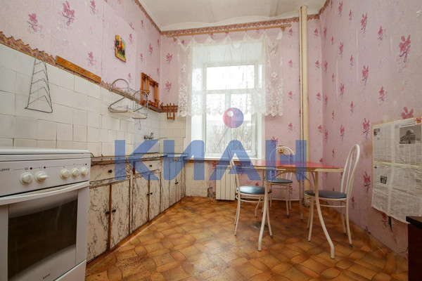 Продам трехкомнатную (3-комн.) квартиру, Малиновского ул, 8, Красноярск г