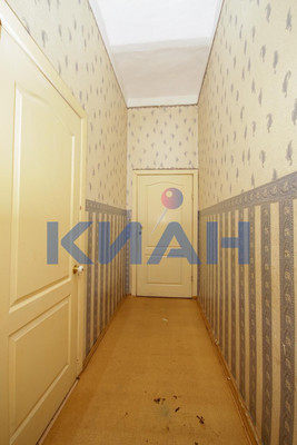 Продам трехкомнатную (3-комн.) квартиру, Малиновского ул, 8, Красноярск г