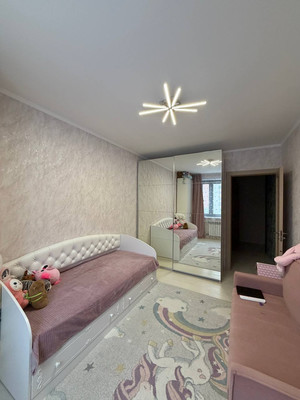 Продам двухкомнатную (2-комн.) квартиру, Шестая (Ольгино мкр.) ул, 15, Балашиха г