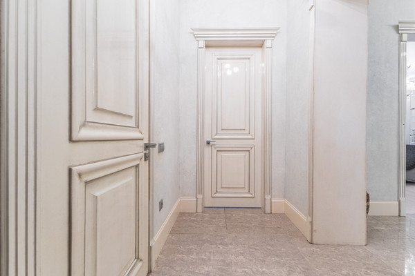 Продам трехкомнатную (3-комн.) квартиру, Чистопольская ул, 32, Казань г