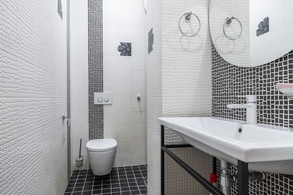 Продам трехкомнатную (3-комн.) квартиру, Чистопольская ул, 32, Казань г