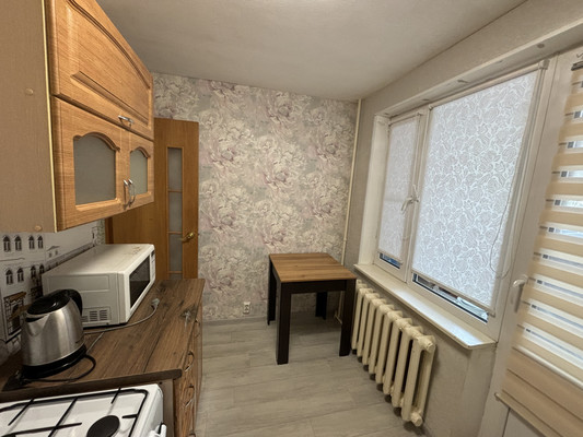 Продам однокомнатную (1-комн.) квартиру, Славы ул, 35, Сыктывкар г