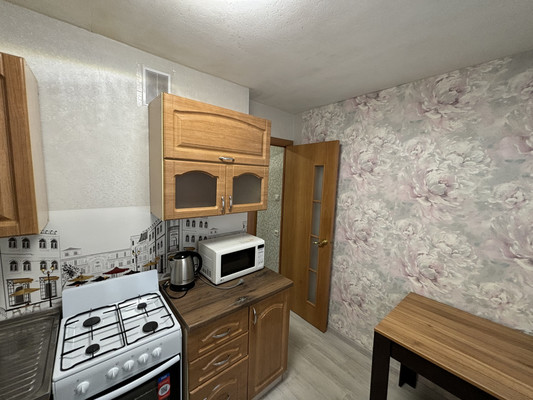 Продам однокомнатную (1-комн.) квартиру, Славы ул, 35, Сыктывкар г