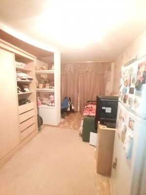 Продам трехкомнатную (3-комн.) квартиру, Юхнина ул, 2, Сыктывкар г