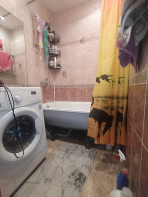 Продам трехкомнатную (3-комн.) квартиру, Юхнина ул, 2, Сыктывкар г