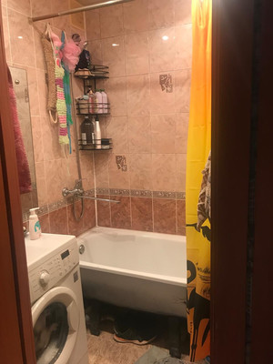 Продам трехкомнатную (3-комн.) квартиру, Юхнина ул, 2, Сыктывкар г