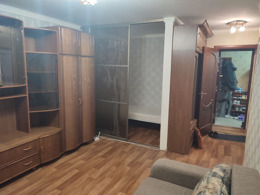 Продам однокомнатную (1-комн.) квартиру, Маршала Василевского ул, 51, Симферополь г