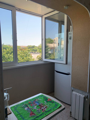 Продам однокомнатную (1-комн.) квартиру, Яблочкова ул, 16, Грэсовский пгт