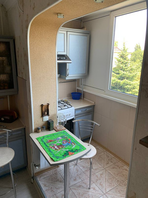 Продам однокомнатную (1-комн.) квартиру, Яблочкова ул, 16, Грэсовский пгт