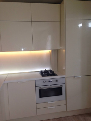 Продам двухкомнатную (2-комн.) квартиру, Нагорная ул, 17к2, Москва г