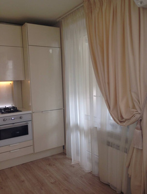 Продам двухкомнатную (2-комн.) квартиру, Нагорная ул, 17к2, Москва г