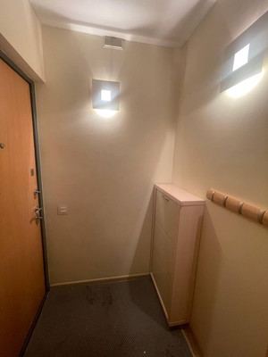 Продам двухкомнатную (2-комн.) квартиру, Нагорная ул, 17к2, Москва г