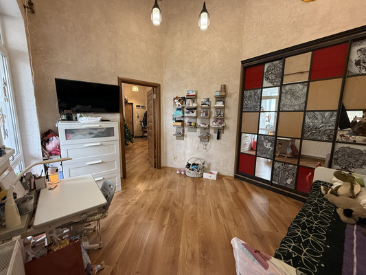 Продам двухкомнатную (2-комн.) квартиру, Камская ул, 31, Симферополь г