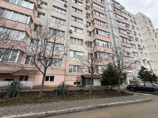 Продам двухкомнатную (2-комн.) квартиру, Камская ул, 31, Симферополь г
