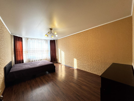 Продам однокомнатную (1-комн.) квартиру, Авиаторов ул, 2к1, Люберцы г