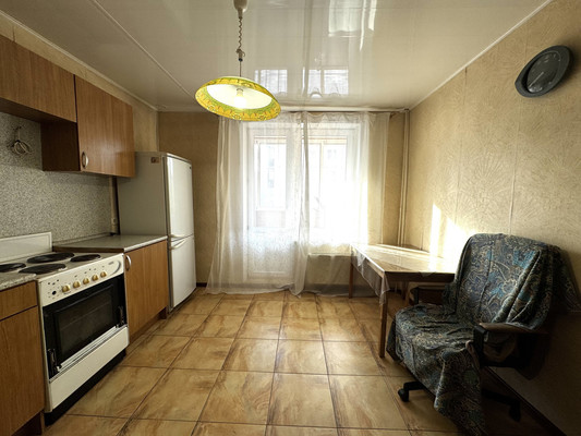 Продам однокомнатную (1-комн.) квартиру, Авиаторов ул, 2к1, Люберцы г