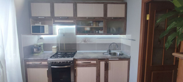 Продам трехкомнатную (3-комн.) квартиру, Генерала Родионова ул, 5, Симферополь г