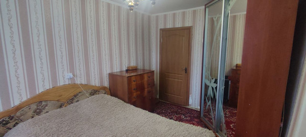 Продам трехкомнатную (3-комн.) квартиру, Генерала Родионова ул, 5, Симферополь г