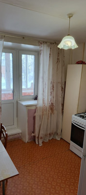 Продам двухкомнатную (2-комн.) квартиру, Чайковского ул, 90, Нижний Тагил г