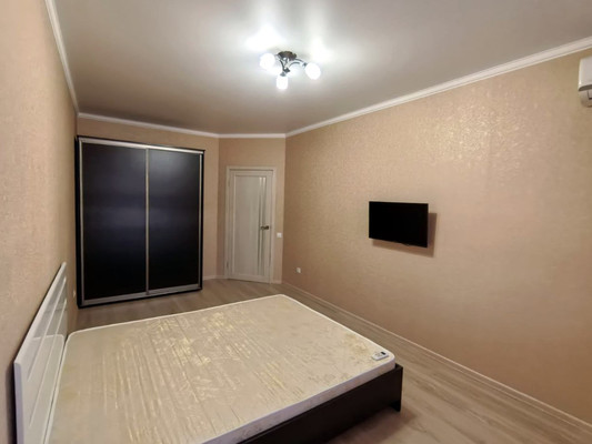 Продам однокомнатную (1-комн.) квартиру, Таманская ул, 121к6, Анапа г